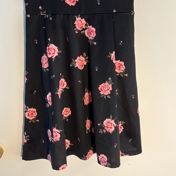 Divided floral tank dress. Fit and flare NWT - Picture 3 of 8